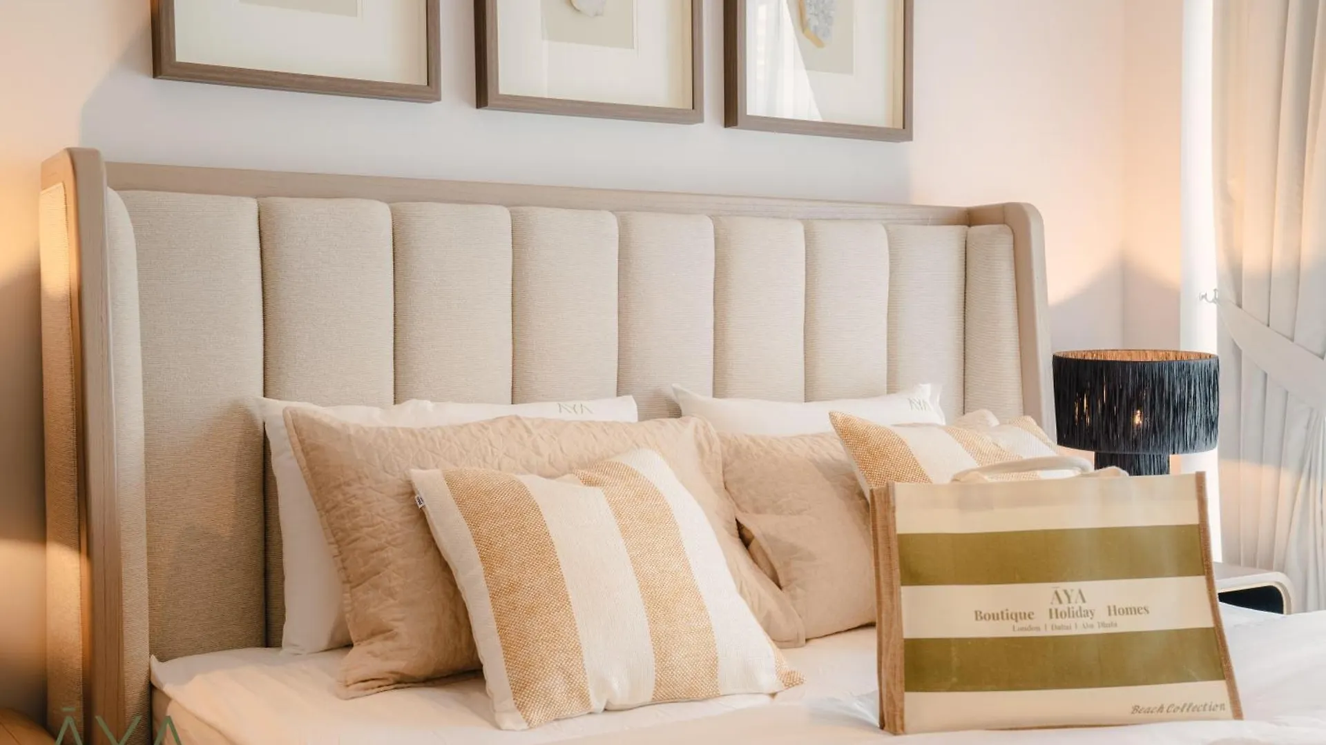 두바이 Downtown Luxe 1Br Steps From Burj Khalifa & Opera 아파트