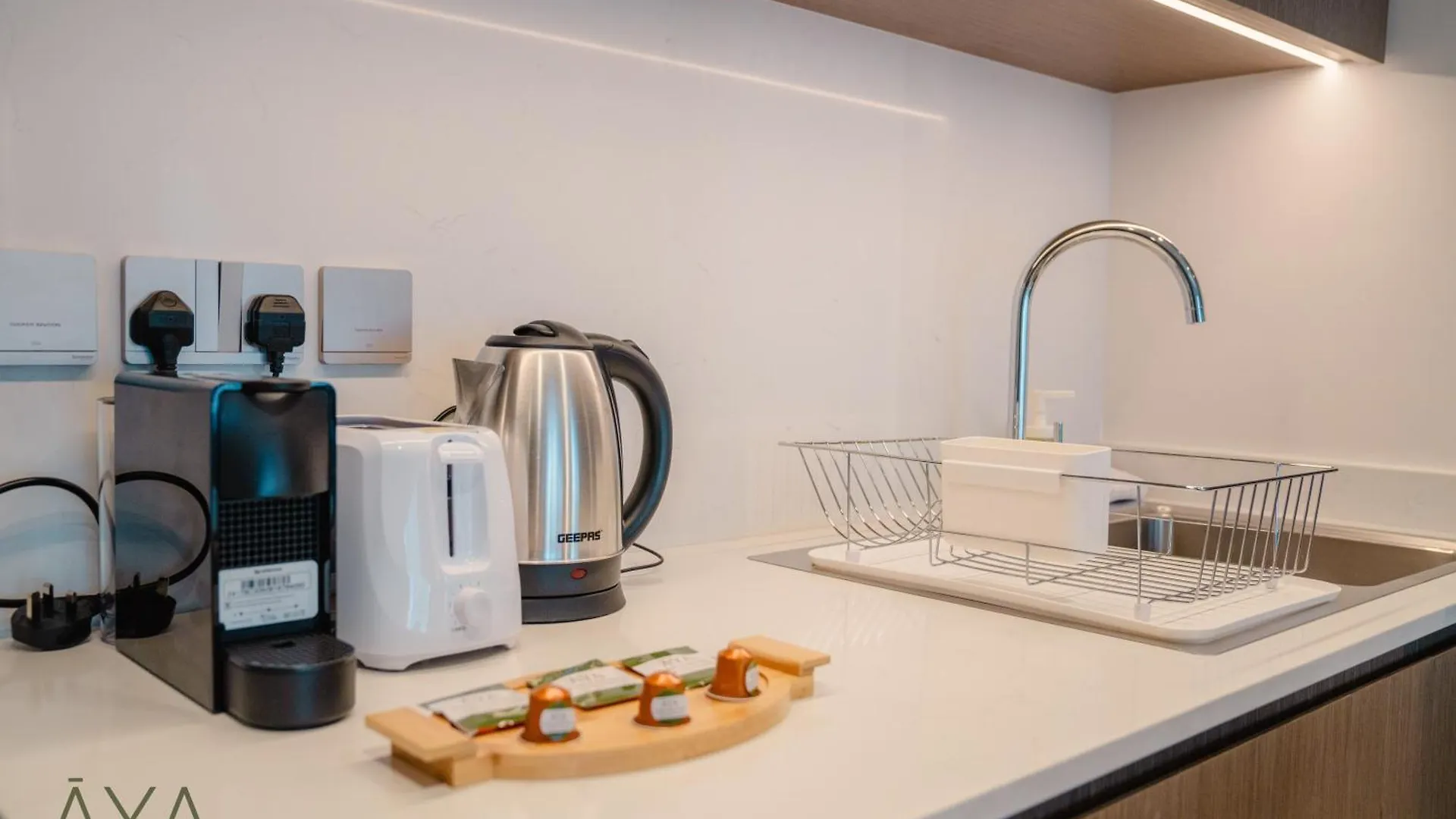 Downtown Luxe 1Br Steps From Burj Khalifa & Opera Apartment Dubai 0*,  United Arab Emirates